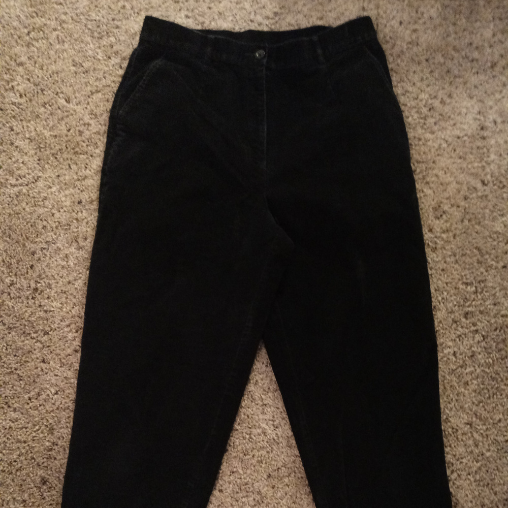 L.L Bean women's Black corduroy pants size 14 Tall
